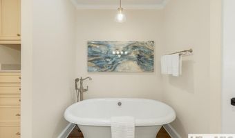 16 S Sassafras Ct, Highlands, NC 28741