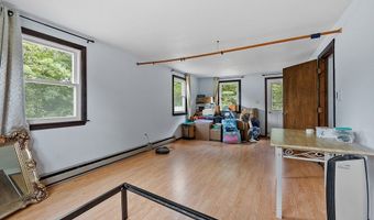 298 Vine St, Athol, MA 01331