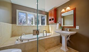 5735 BRADLEY Blvd, Bethesda, MD 20814