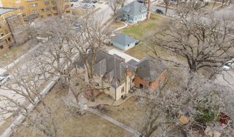 907 1st Dr NW, Austin, MN 55912