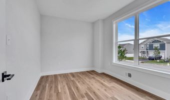 12 Outsail Ave, Barnegat, NJ 08005