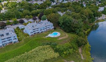 152 Crompton Ave 12, East Greenwich, RI 02818