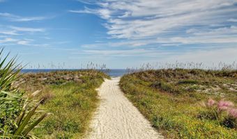 2058 BEACH Ave, Atlantic Beach, FL 32233