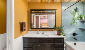 2140 N Valley View Rd, Ashland, OR 97520