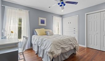 71 Olde Orchard Rd, Clinton, CT 06413