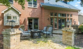 3901 N MILLWOOD Dr, Appleton, WI 54913