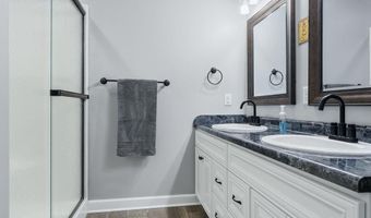 3335 Kellygreen Dr, Angola, IN 46703