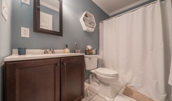 37 Evergreen Rd, Alloway, NJ 07461