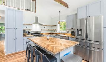 75 Marsh Rd, Belfast, ME 04915