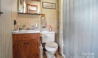 20007 Saint Martin Rd, Albemarle, NC 28001