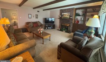 459 EDGEWOOD Dr, Ambler, PA 19002