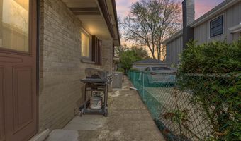 1005 E Orchard St, Arlington Heights, IL 60005