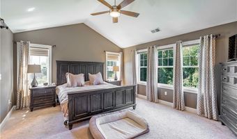 59 Camden Ln, Cranston, RI 02921