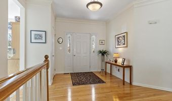 15 Pheasant Ln, Bedford, MA 01730