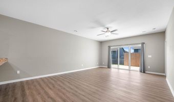 5281 N Toben Ct, Bel Aire, KS 67226