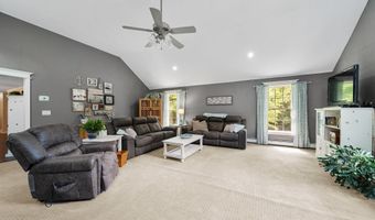 27 Partridge Ln, Chester, NH 03036