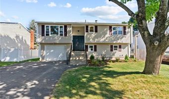 17 Auburn Ave, Johnston, RI 02919