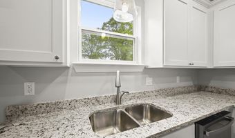 1261 Dr Mlk Jr Ln, Baker, LA 70714
