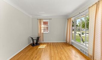 10045 Ruth Ave, Allen Park, MI 48101