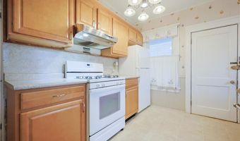 162 Rand St, Central Falls, RI 02863