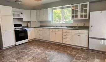 819 Black Hills Ave, Alliance, NE 69301