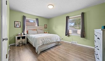 302 Homewood Ave, Akron, OH 44312