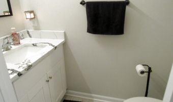 324 Nolan Ave, Bayville, NJ 08721