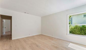 1956 N Roosevelt, Altadena, CA 91001