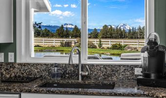 64629 Horseman Ln, Bend, OR 97703
