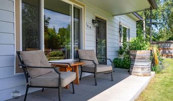 1614 Wolverine St, Anchorage, AK 99504