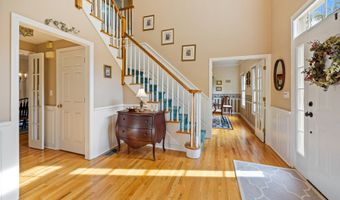 699 Andrea Ct, Cheshire, CT 06410
