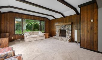 167 S Leavitt Rd, Amherst, OH 44001