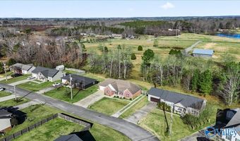 160 Shaw St, Albertville, AL 35950