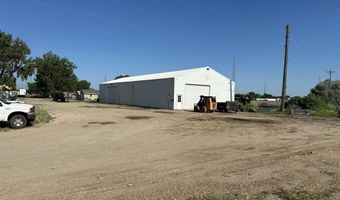 615 East Dr, Aberdeen, SD 57401