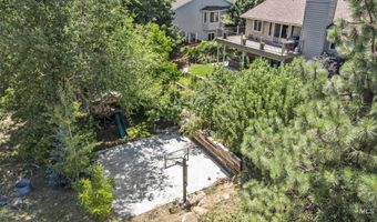 2236 E Roanoke Dr, Boise, ID 83712