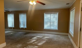 305 NW 3rd St, Antlers, OK 74523