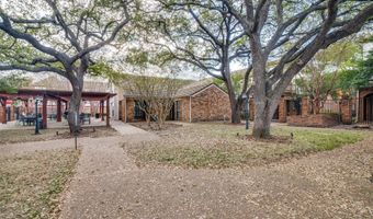 17018 Planters Row, Addison, TX 75001