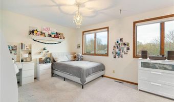 601 24th St NW, Austin, MN 55912