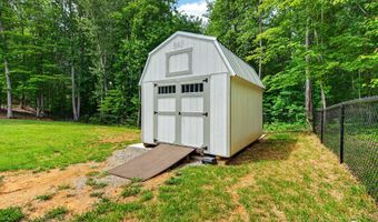355 Shadows Lawn Dr, Athens, TN 37303