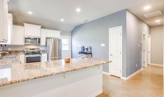 1105 S Fannin St, Alvarado, TX 76009