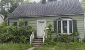 1018 Fitch St, Albion, MI 49224