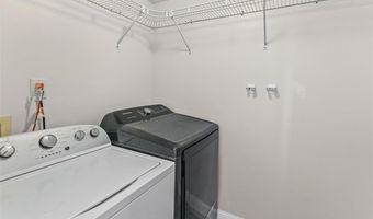 818 Spruce St, Alton, IL 62002