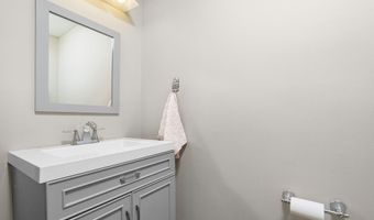 31 Wynwood Dr 31, Cromwell, CT 06416