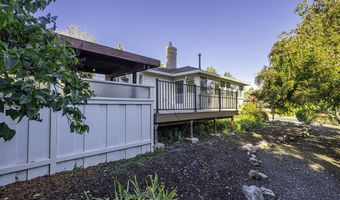 938 Cypress Point Loop, Ashland, OR 97520