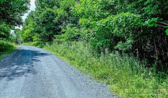 218 Old Mountain Rd, Banner Elk, NC 28604