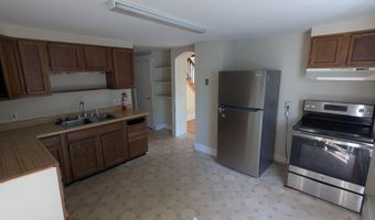 3 Dean St, Bangor, ME 04401