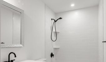 13 Grouse Dr, Bayville, NJ 08721