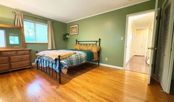7 Cable Ln, Athens, OH 45701