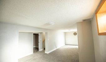 2317 E Spruce St, Algona, IA 50511