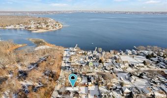 126 Narrows Rd, Bristol, RI 02809